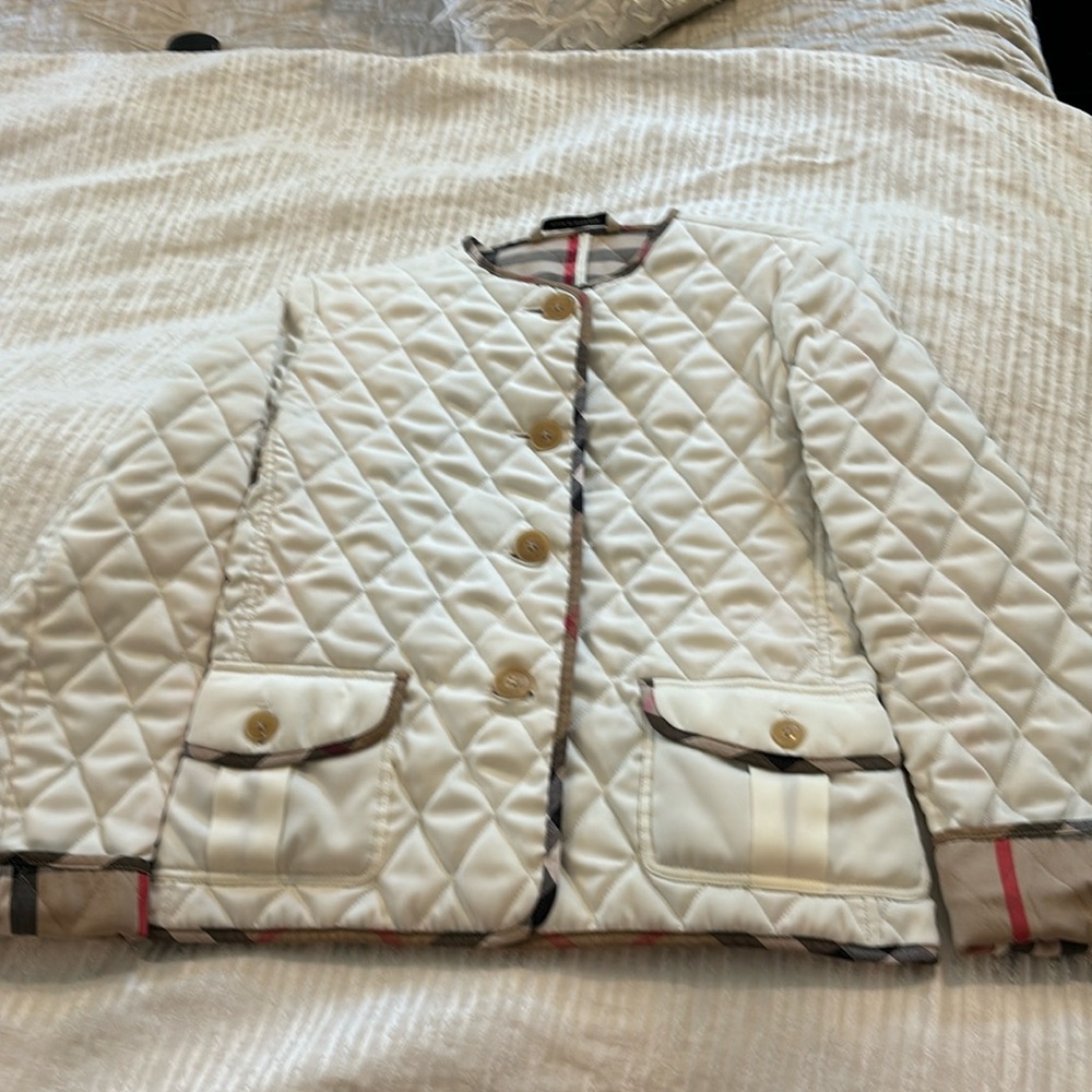 Gorgeous ! RARE! Burberry jacket